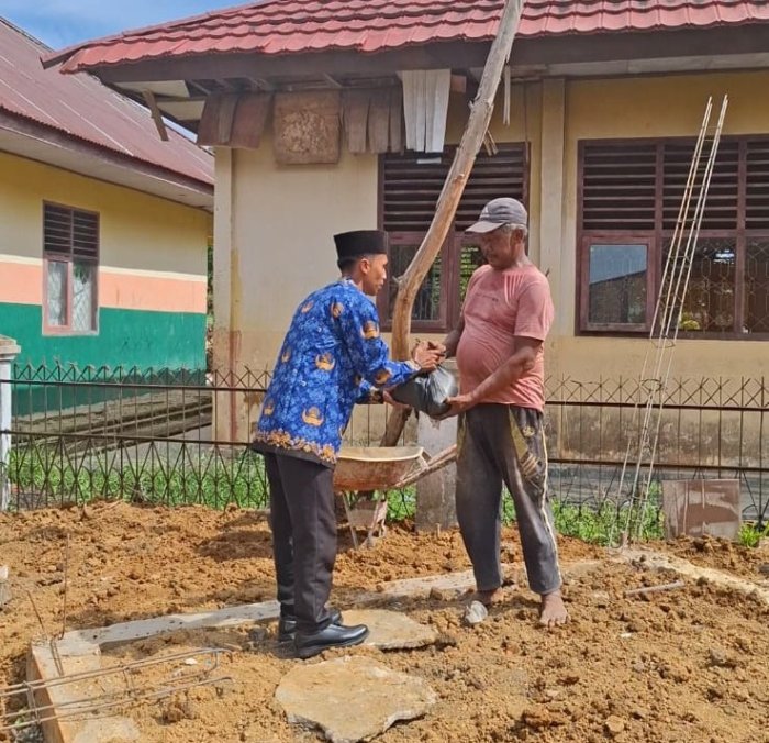 Tenaga Kependidikan MAN 1 Bungo Dukung Program Kemenag Berbagi