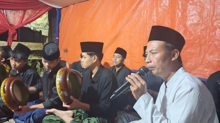 Tim Barzanji dan Hadroh Almahira ROHIS MAN 1 Bungo Meriahkan Marhaban