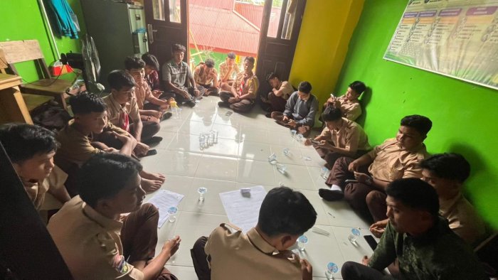 Pembina OSIM MAN 1 Bungo Dukung Persiapan Class Meeting