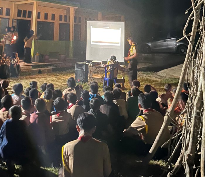 Film Edukasi Meriahkan Perkemahan Pramuka di Dusun Bedaro