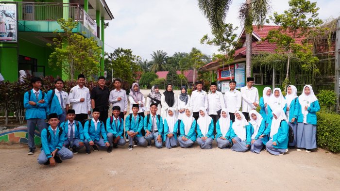 Guru MAN 1 Bungo Wujudkan Manifestasi Kurikulum Cinta Melalui Film Gen Z