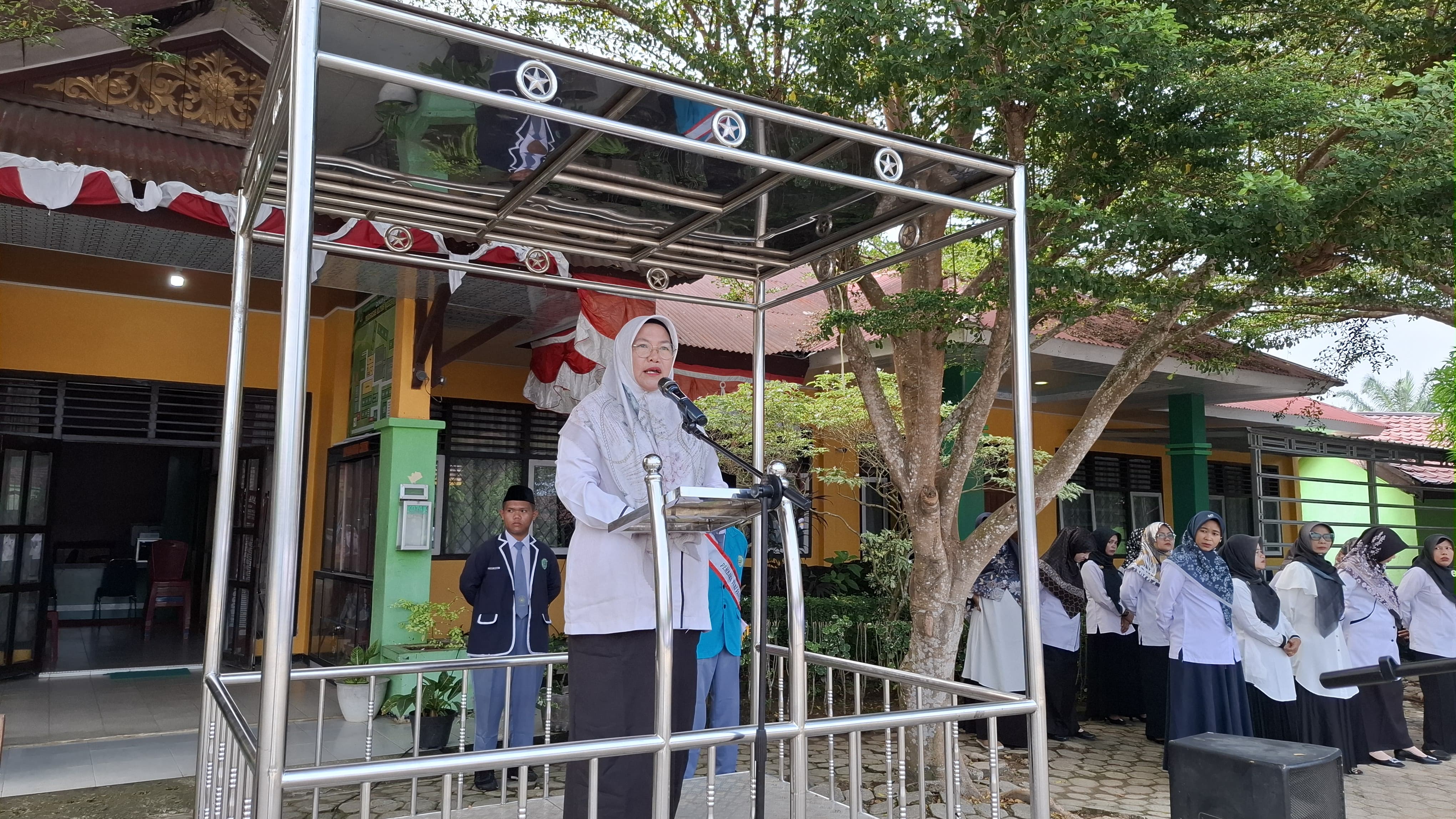 PEMBINA PRAMUKA MAN 1 BUNGO PLUS KETERAMPILAN MENJADI PEMBINA UPACARAÂ BENDERAÂ SENIN