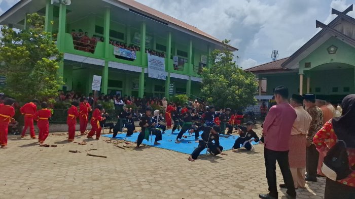 Kakankemenag Bungo Hadiri Pembukaan Porseni MAN 1 Bungo