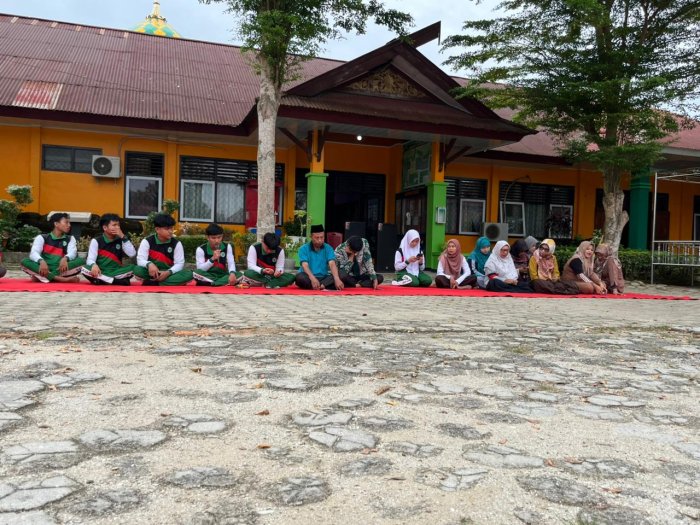 MAN 1 Bungo Gelar Yasinan dan Tausiyah tentang Silaturahmi