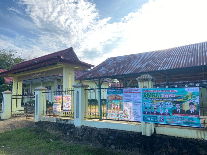 Man 1 Bungo Pasang Spanduk Pmbm 2026/2027 Di Mtsn Pulau Batu Sasar Langsung Calon Peserta Didik Potensial