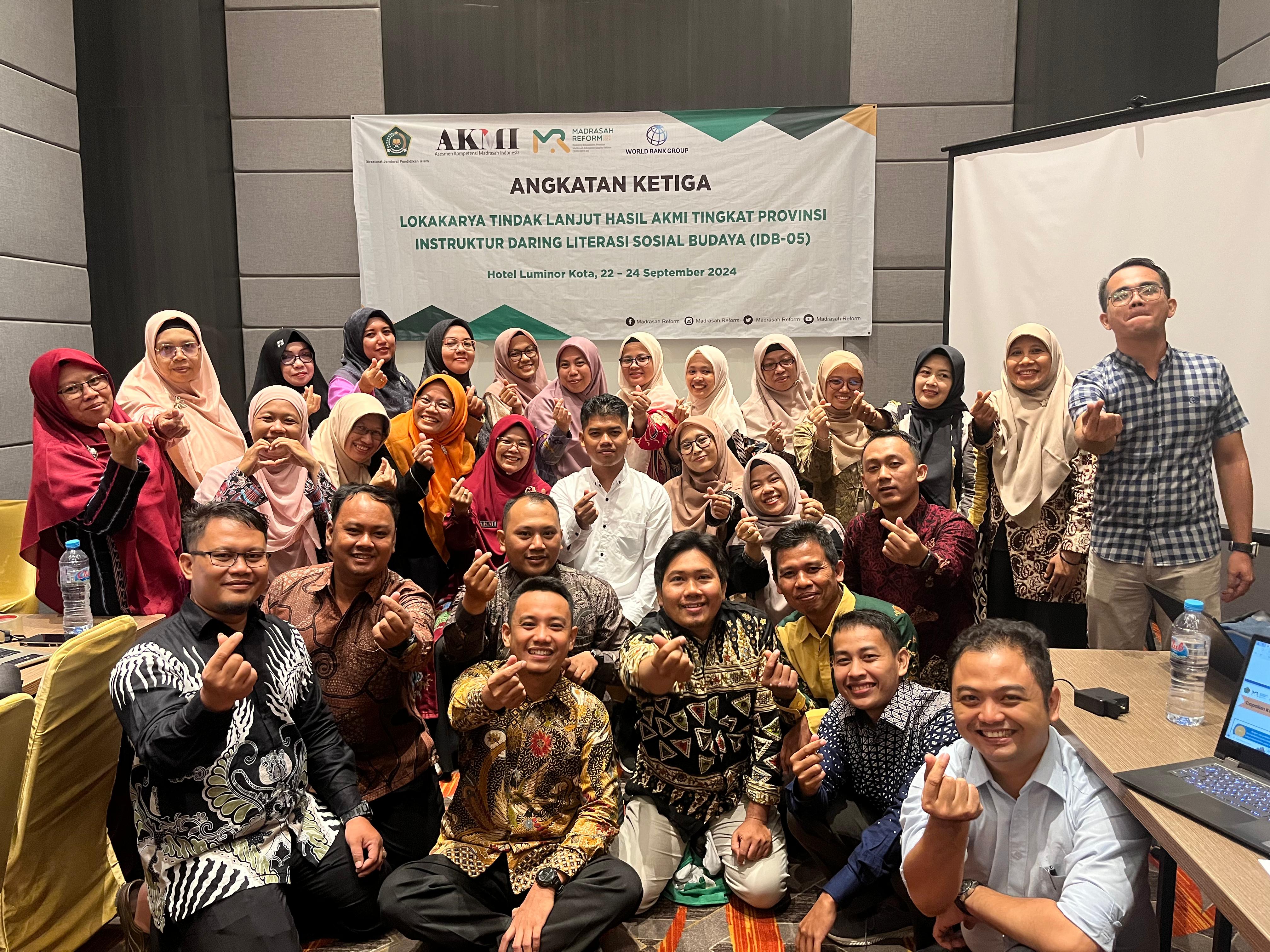 PERWAKILAN GURU MAN 1 BUNGO PLUS KETERAMPILAN IKUTI LOKAKARYA TINDAK LANJUT HASIL AKMI DI JAKARTA