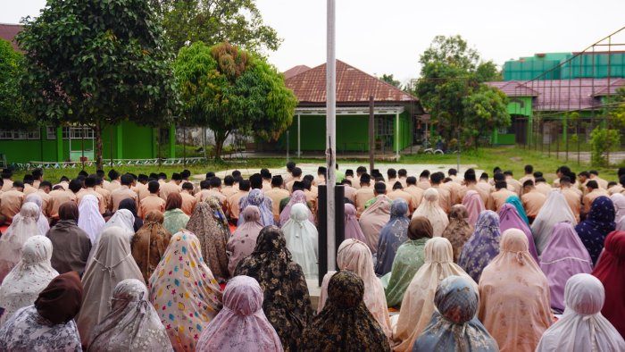 Sholat Dhuha Berjamaah awali Kegiatan Pembelajaran di Pagi Hari Bulan Rmadhan