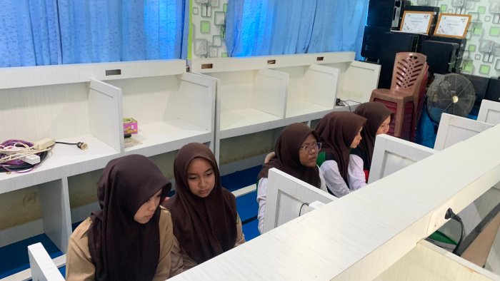 Lab TIK MAN 1 Bungo: Lebih dari Ruang Belajar, Kini Jadi Kawah Candradimuka Prestasi Siswa Lab TIK MAN 1 Bungo: Lebih dari Ruang Belajar, Kini Jadi Kawah Candradimuka Prestasi Siswa