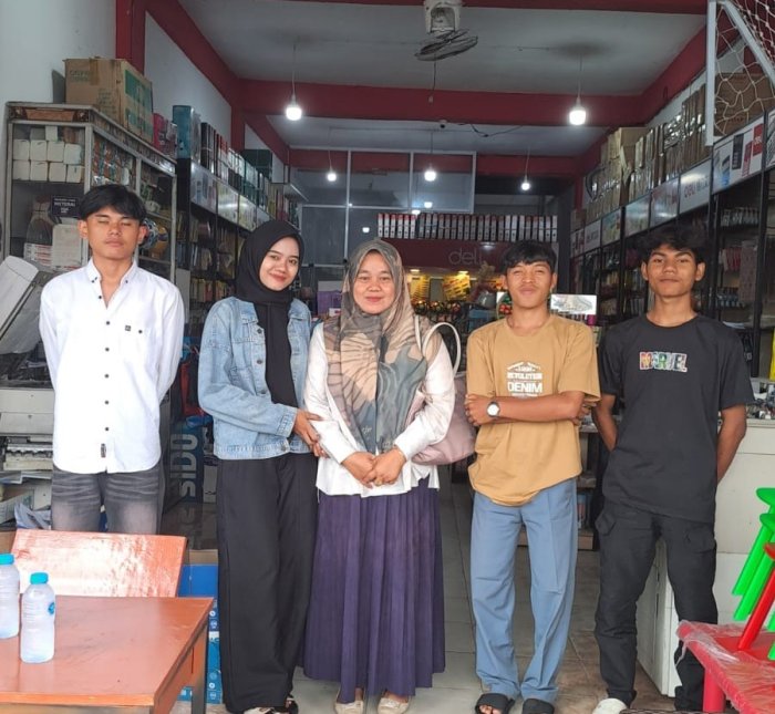 PKL Teknik Elektronika MAN 1 Bungo, Guru Pembimbing Kunjungi Siswa di Fotocopy Arena Jaya