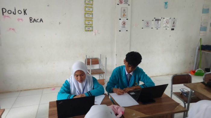 Tiga Siswa MAN 1 Bungo Berkompetisi di Ujian OMI Kabupaten Bungo Mata Pelajaran Fisika