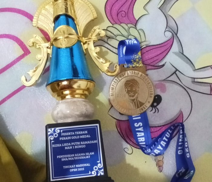 Siswi MAN 1 Bungo Raih Emas Olimpiade PAI Nasional