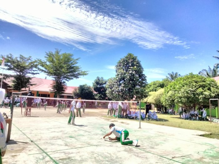 Pertandingan Badminton Putra Warnai Hari Keenam Porseni MAN 1 Bungo