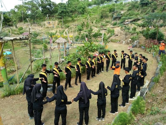 PRAMUKA MAN 1 BUNGO MENGADAKAN OUTBOND