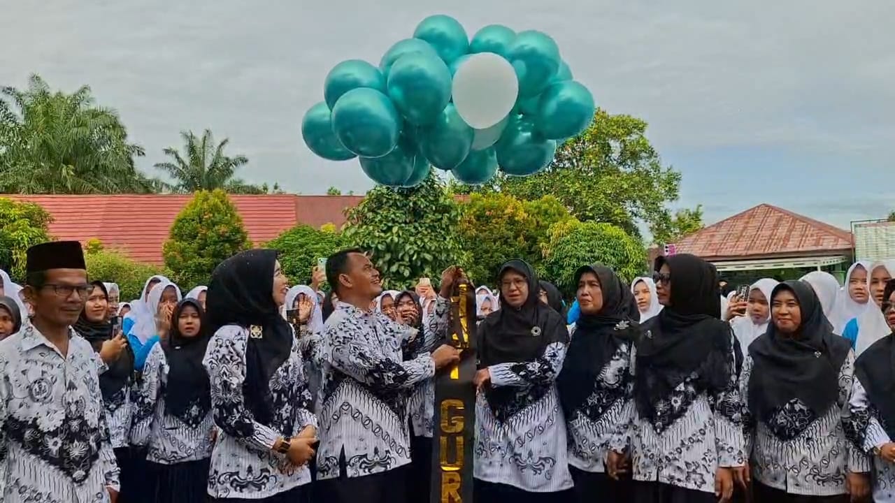 KEMERIAHAN PERINGATAN HGN KE-79 TAHUN 2024  MAN 1 BUNGO PLUS KETERAMPILAN YANG DIPRAKARSAI PENGURUS OSIM