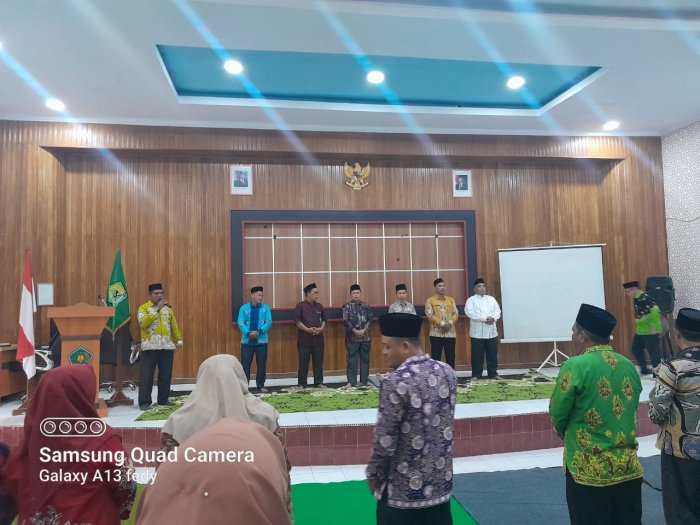 ASN dan Dharma Wanita MAN 1 Bungo Peringati Maulid Nabi 1446 H