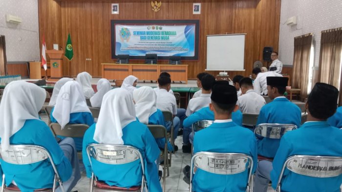 12 Siswa MAN 1 Bungo Ikuti Seminar Moderasi Beragama