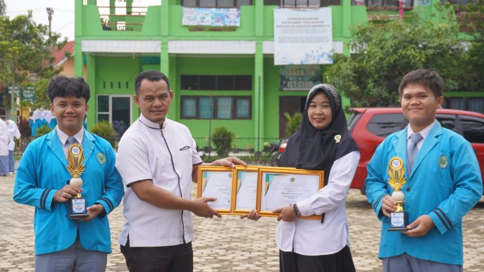 MAN 1 Bungo Raih Lima Penghargaan di Hari Amal Bhakti Kemenag