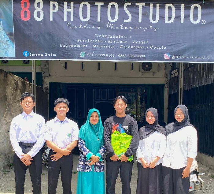 Guru MAN 1 Bungo Jemput Siswa PKL di Studio 88