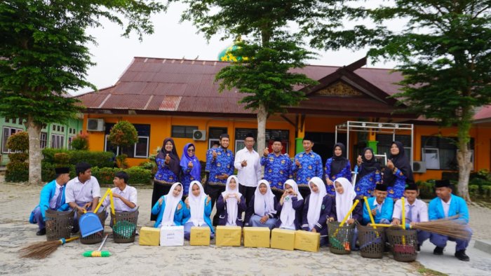 ILC MAN 1 Bungo Gelar Pembagian Hadiah Festival Bulan Bahasa