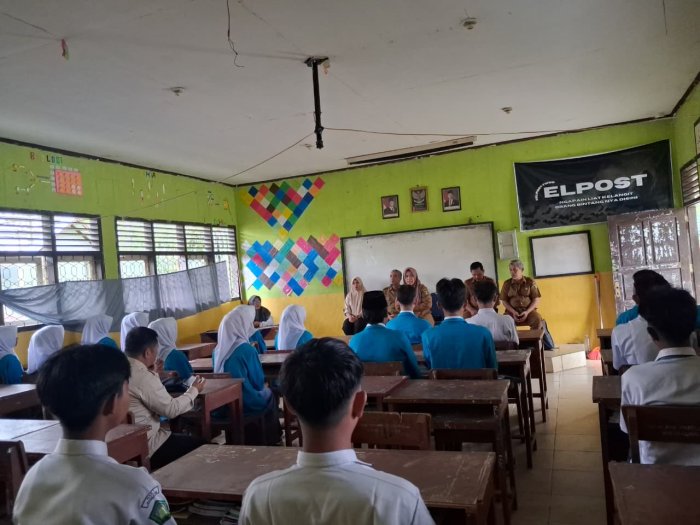 Kesbangpol Bungo Sosialisasikan Rekrutmen Paskibraka di MAN 1 Bungo