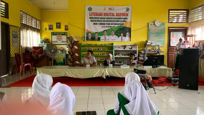 ICT Club MAN 1 Bungo Adakan Workshop Majalah Digital