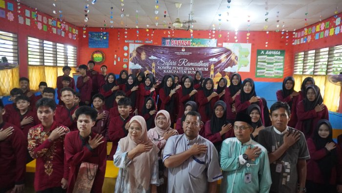 Safari Ramadhan KPU Bungo Hadir di MAN 1 Bungo, Siswa Dapatkan Edukasi Demokrasi