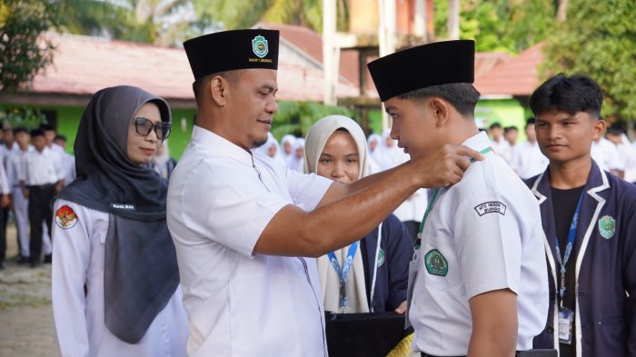 Upacara Hari Pertama Sekolah MAN 1 Bungo Resmi Buka MATAMUDA 2026 Upacara Hari Pertama Sekolah MAN 1 Bungo Resmi Buka MATAMUDA 2026