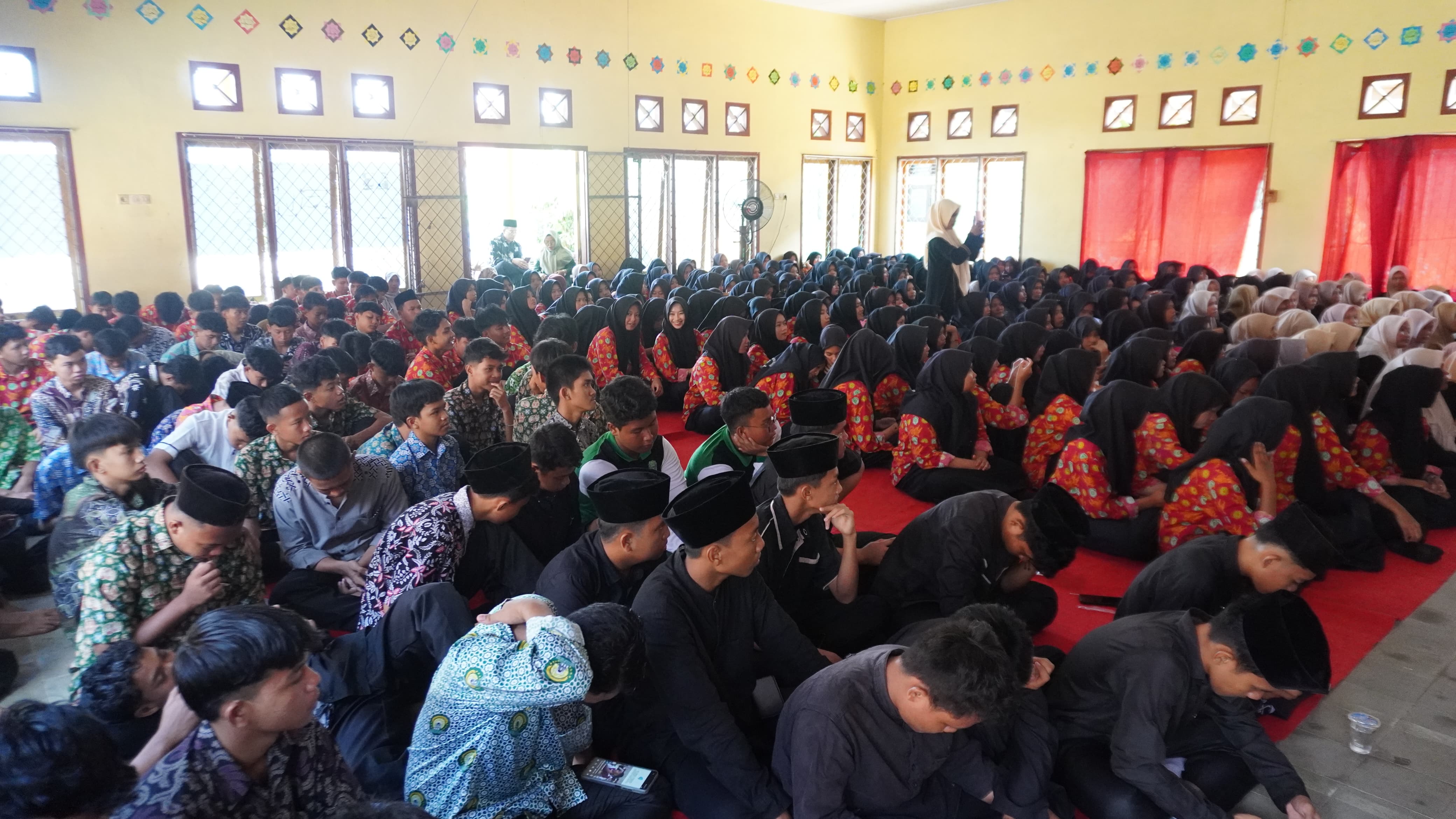 G.O ADAKAN SEMINAR MOTIVASI SISWA MEETING ON MAXIMIZING MOTIVATION BAGI SISWA MAN 1 BUNGO PLUSÂ KETERAMPILAN