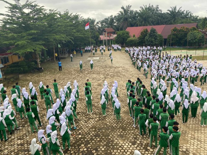 MAN 1 Bungo Rutin Gelar Senam Sehat Setiap Sabtu Pagi