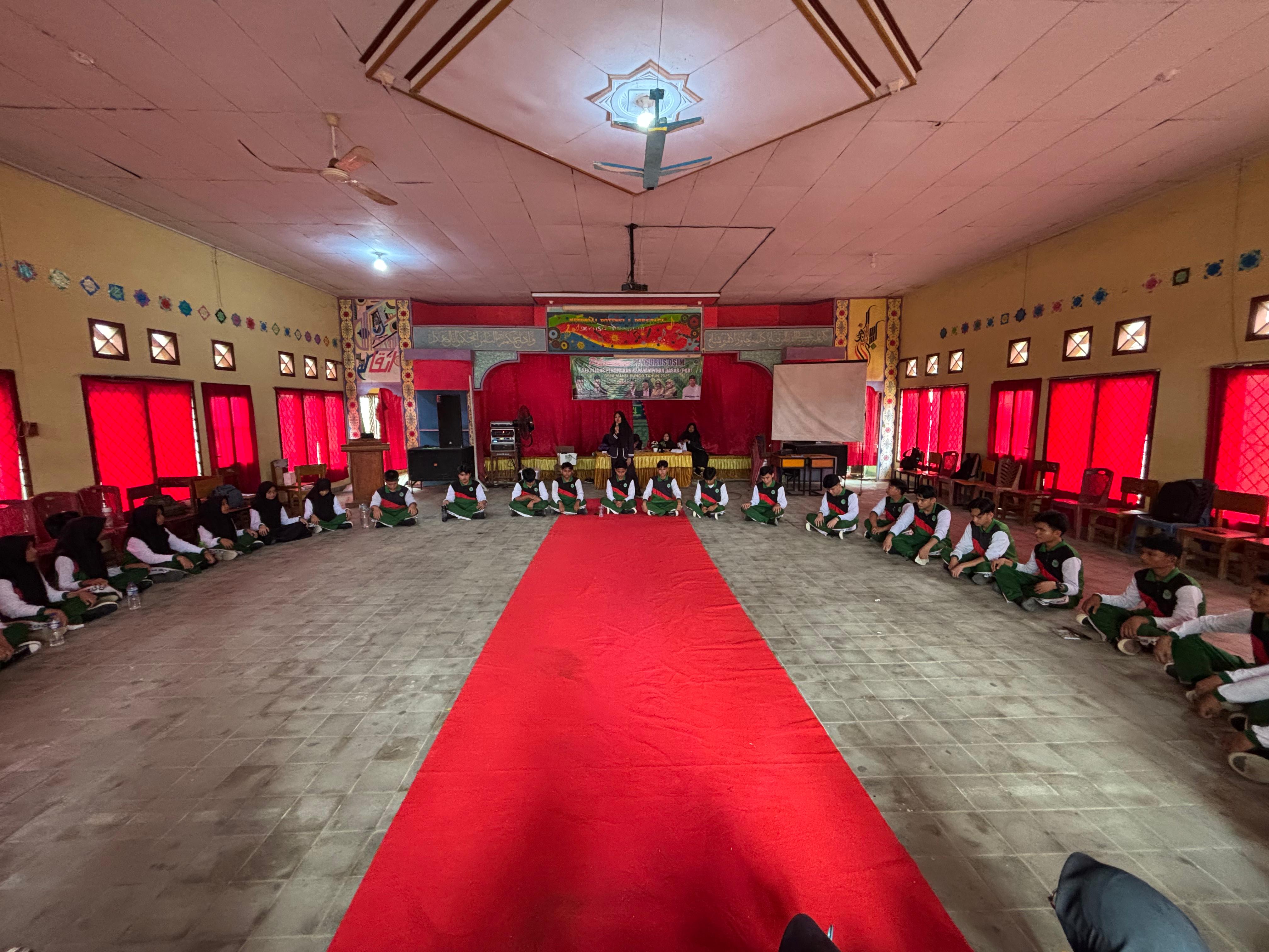 OSIM On Fire MAN 1 Bungo Gelar Pendidikan Dasar Kepemimpinan Berbasis Moderasi Beragama