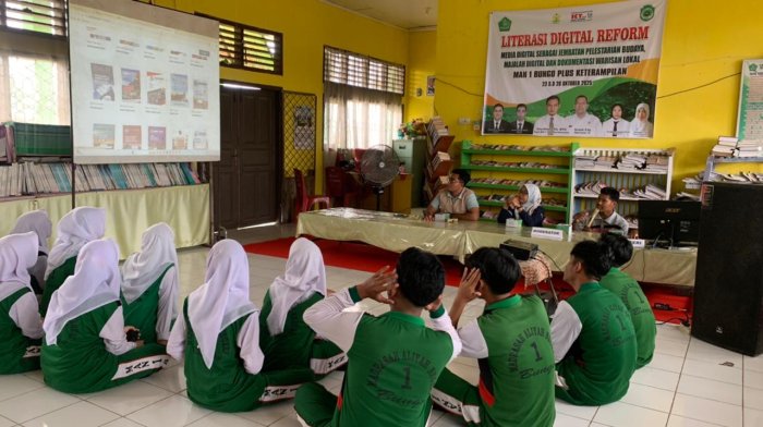 OSIM MAN 1 Bungo Dukung Workshop Majalah Digital