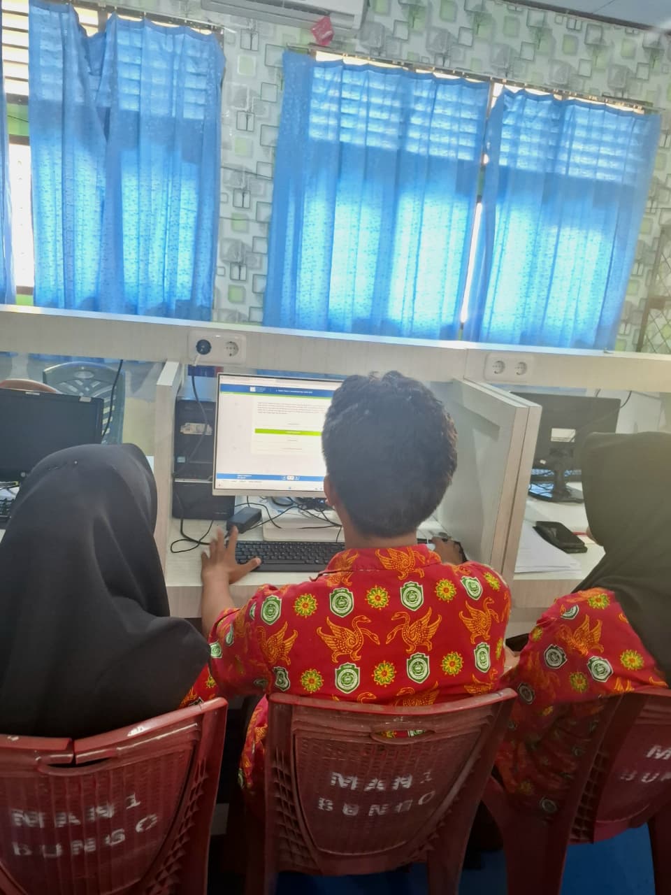 15 Siswa MAN 1 Bungo Lolos Seleksi Administrasi Bedah Data APBD 2025