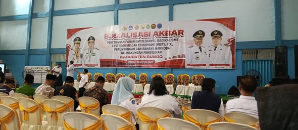 Siswa MAN 1 Bungo Ikuti Sosialisasi Pencegahan Radikalisme, Perundungan dan Bahaya Narkoba di Kabupaten Bungo Siswa MAN 1 Bungo Ikuti Sosialisasi Pencegahan Radikalisme, Perundungan dan Bahaya Narkoba di Kabupaten Bungo