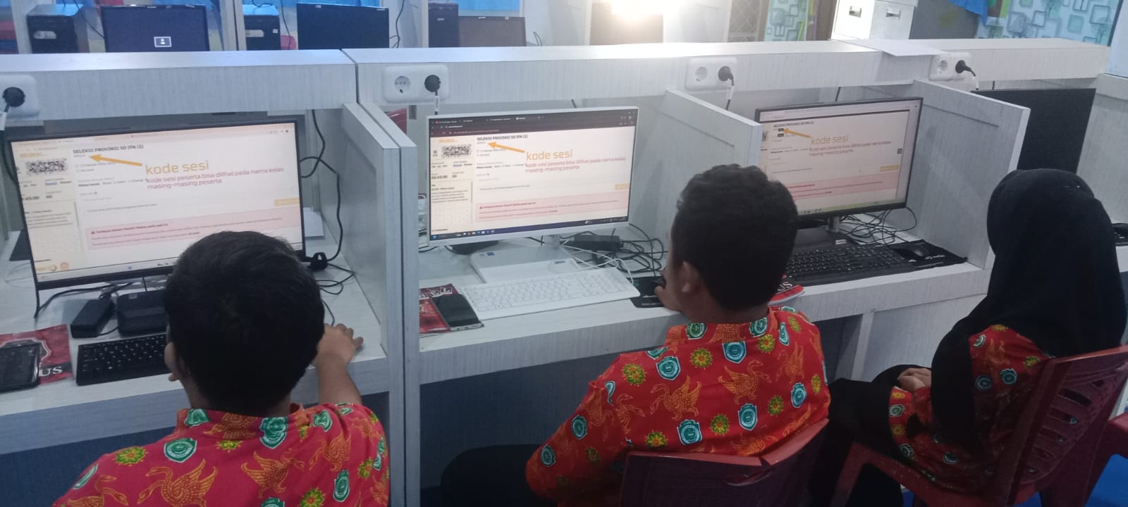 SISWA-SISWI MAN 1 BUNGO PLUS KETERAMPILAN IKUTI SELEKSI TINGKAT PROVINSI JAMBI DALAM AJANG OLIMPIADE ORBIT 2025