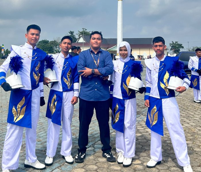 Siswa MAN 1 Bungo Meriahkan HUT ke-81 RI sebagai Tim Korsik pada Upacara Kemerdekaan