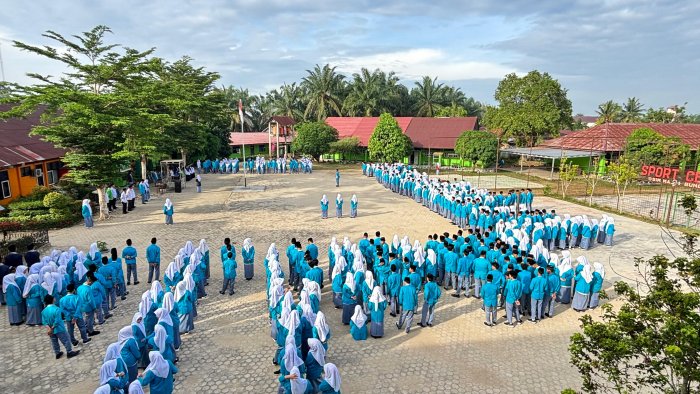 MAN 1 Bungo Peringati Hari Sumpah Pemuda dengan Upacara Khidmat