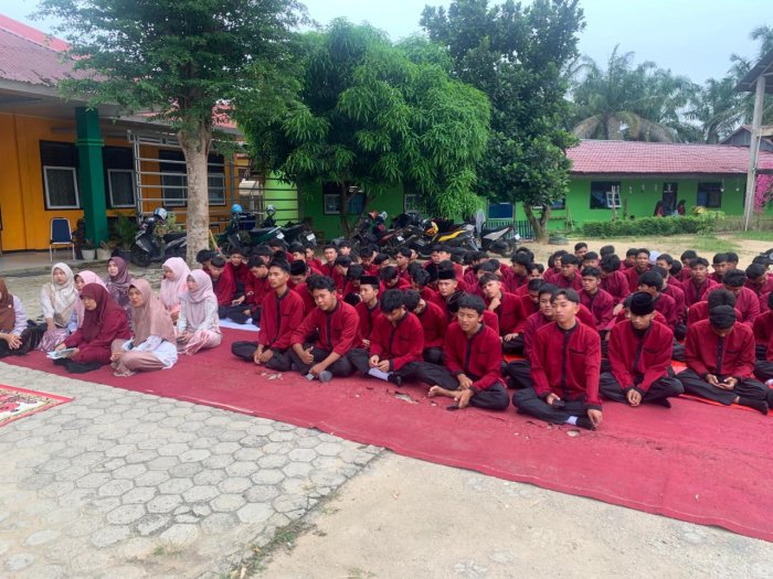 MAN 1 Bungo Gelar Yasinan dan Doa Bersama Jelang Ujian