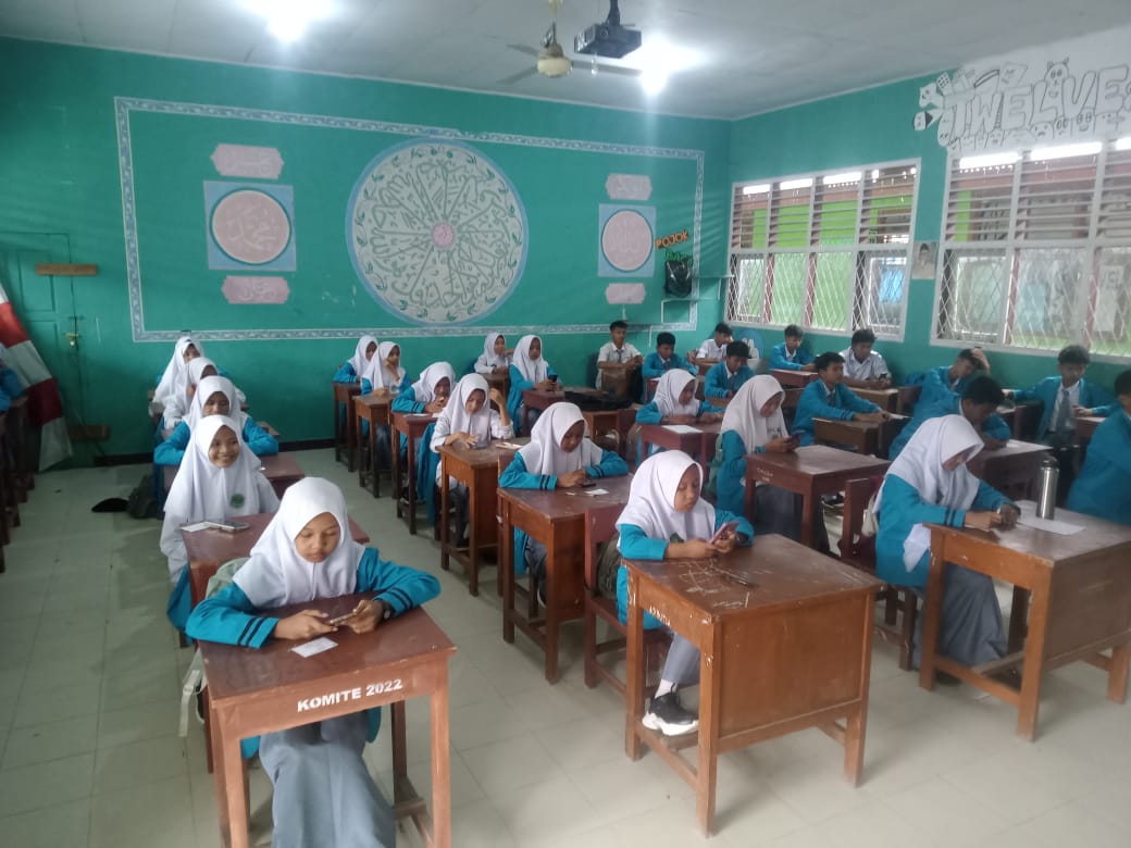 PELAKSANAAN ASAS GANJIL TAHUN PEMBELAJARAN 2024/2025 DIHARI PERTAMA DIIKUTIÂ CUACAÂ GERIMIS