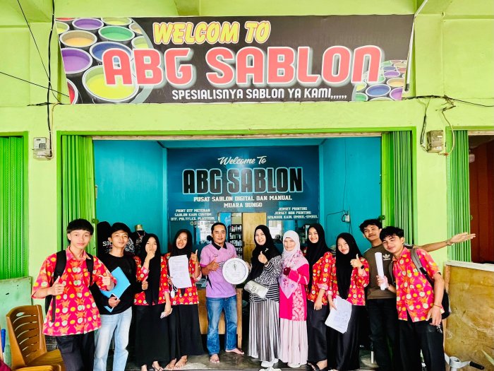 Guru MAN 1 Bungo Jemput Siswa PKL di ABG Sablon