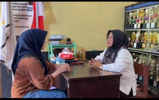 Mahasiswa PGSD Ummuba Wawancarai Pembina Pramuka MAN 1 Bungo