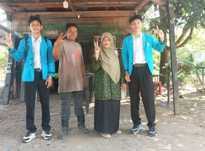 Guru MAN 1 Bungo Jemput Siswa PKL di Bengkel Las Syauqi