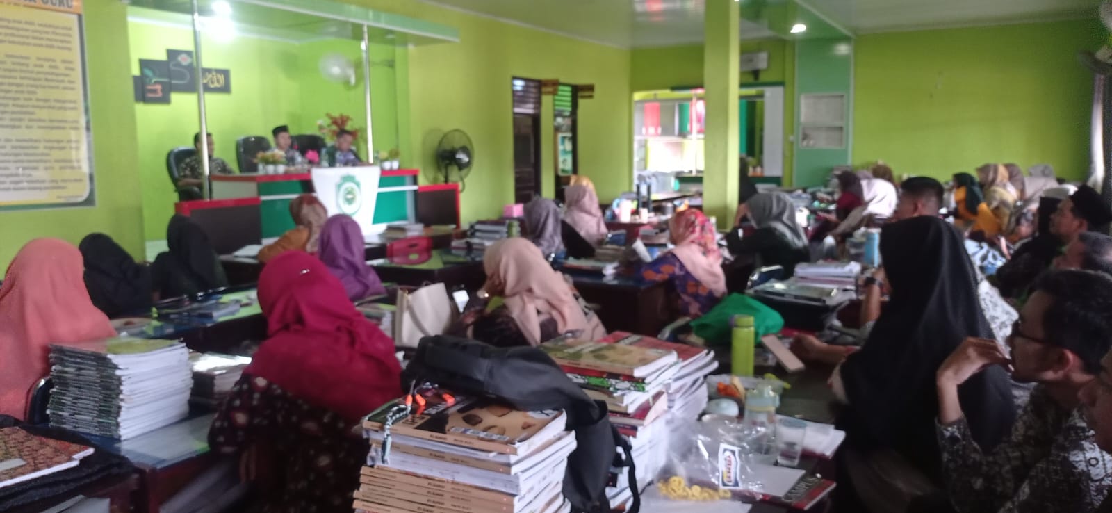 Kepala Kantor Kemenag Kabupaten Bungo Lakukan Sidak di MAN 1 Bungo pada Hari Pertama Aktivitas Madrasah 