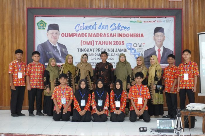Guru MAN 1 Bungo Dampingi Siswa di Olimpiade Provinsi