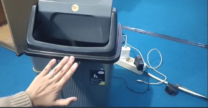 Tim IT MAN 1 Bungo Dokumentasikan Inovasi Siswa Elektronika