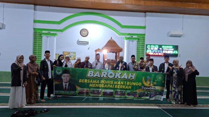 ROHIS MAN 1 Bungo Menggapai Berkah Ramadhan Bersama Jamaah Masjid Al Muhajirin