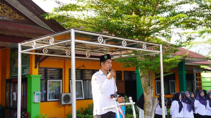 MAN 1 Bungo Gelar Upacara Perdana Pasca Idul Fitri