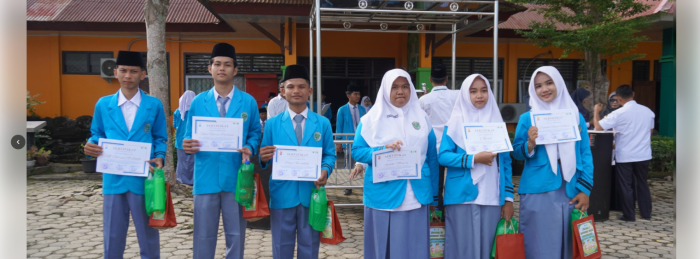 MAN 1 Bungo Umumkan Pemenang Lomba Resensi Film Inspiratif