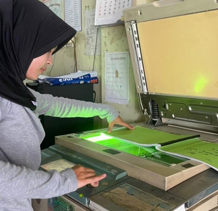 Siswa PKL MAN 1 Bungo Kuasai Operasional Mesin Fotokopi