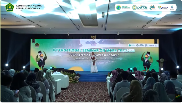 Guru MAN 1 Bungo Ikuti Seminar Internasional Kemenag