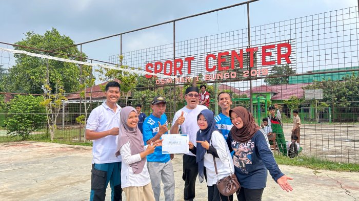 Tim Ustadz Saimun Raih Runner-Up Voli Guru MAN 1 Bungo